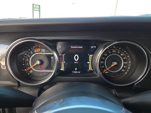 Used 2023 Jeep Wrangler Unlimited Rubicon 392 w/ Xtreme Recon 35" Tire Package AWD/4WD image 25