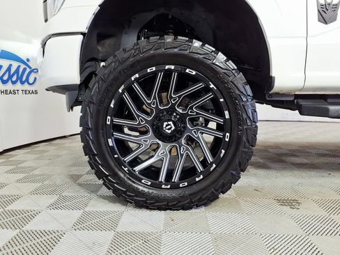 Used 2022 Ford F150 Lariat w/ Equipment Group 502A High AWD/4WD image 8