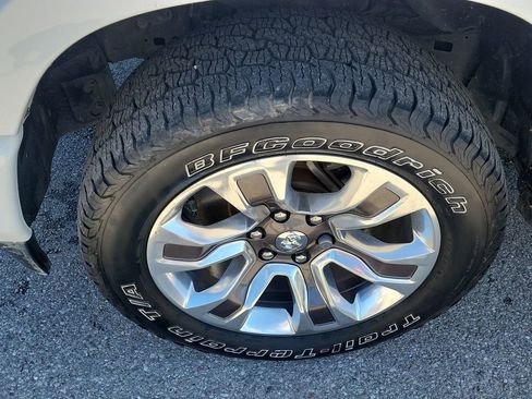 Used 2021 RAM 1500 Limited image 9