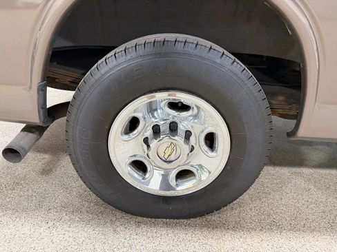 Used 2014 Chevrolet Express 3500 LT w/ LT Preferred Equipment Group RWD image 64