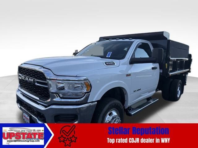 Used 2022 RAM 3500 Tradesman w/ Chrome Appearance Group AWD/4WD image 3