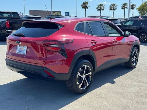New 2026 Chevrolet Trax RS w/ Sunroof Package FWD image 5
