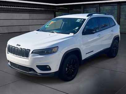 Used 2023 Jeep Cherokee Altitude Lux