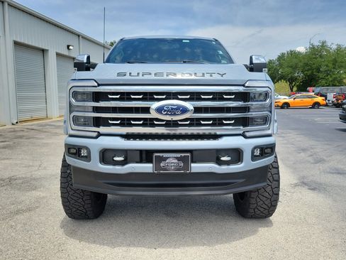 Used 2024 Ford F250 Platinum AWD/4WD image 2