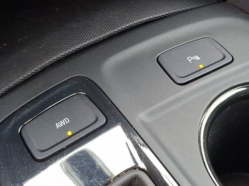 Used 2022 Chevrolet Equinox RS image 24