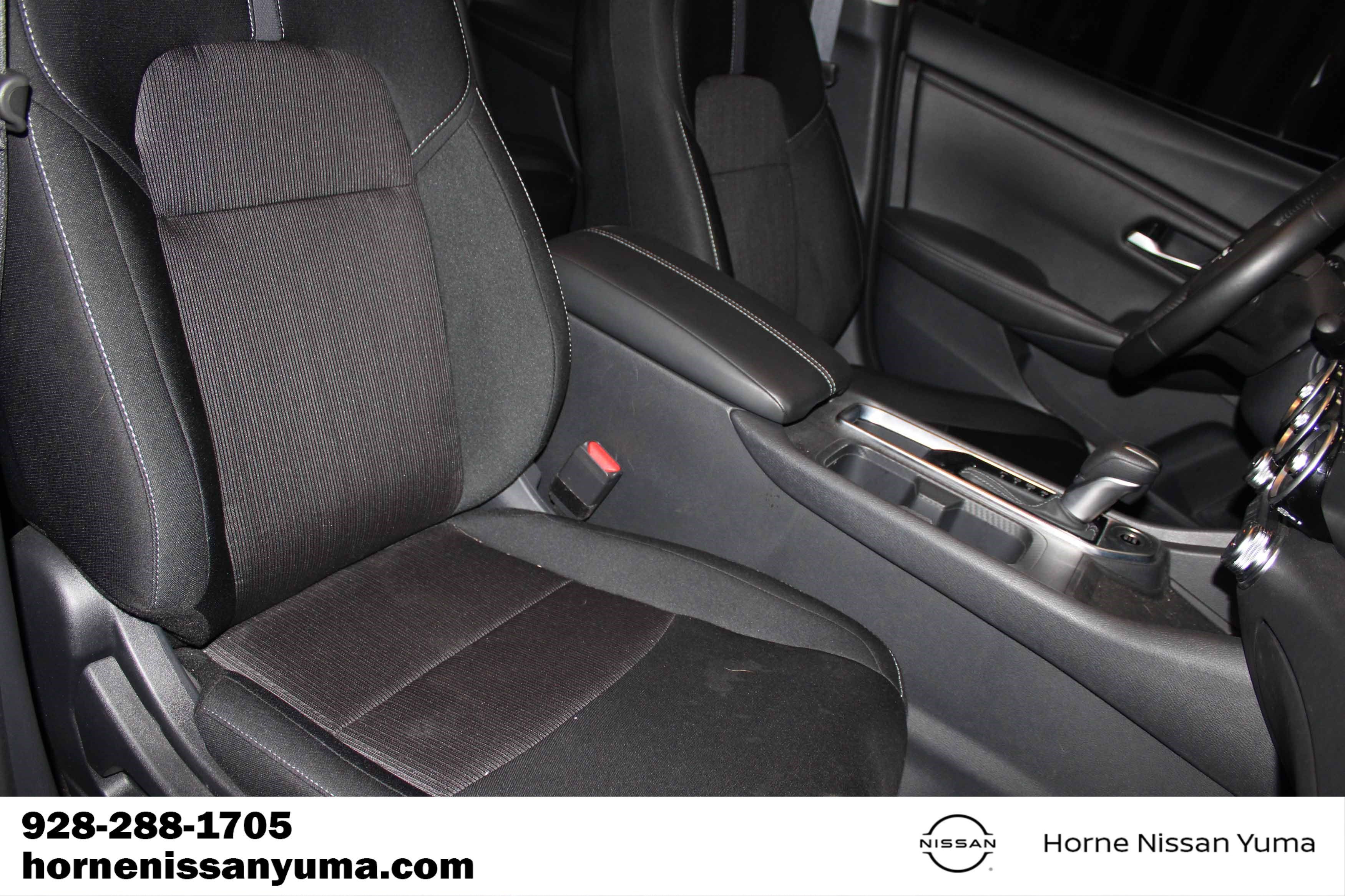 Certified 2025 Nissan Sentra SV w/ All-Weather Package FWD image 6