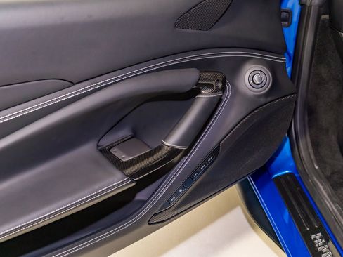 Certified 2022 Ferrari F8 Tributo RWD image 21