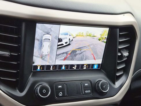 Used 2023 GMC Acadia Denali w/ Denali Ultimate Package AWD/4WD image 30