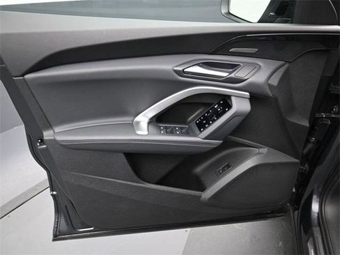 Certified 2025 Audi Q5 Premium Plus w/ Premium Plus image 11