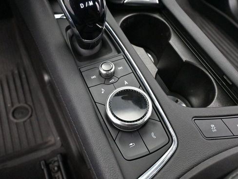 Certified 2024 Cadillac XT5 Premium Luxury w/ LPO, Floor Liner Package image 22