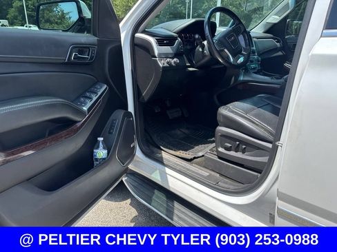 Used 2016 GMC Yukon SLT w/ Premium Edition AWD/4WD image 11