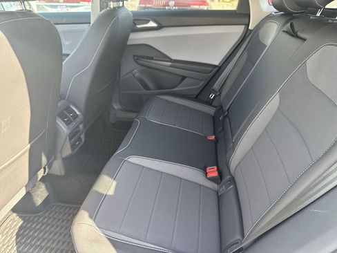 New 2024 Volkswagen Taos SE image 25