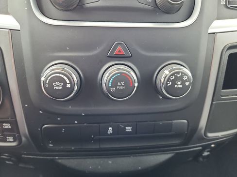 Used 2024 RAM 1500 Classic SLT image 27