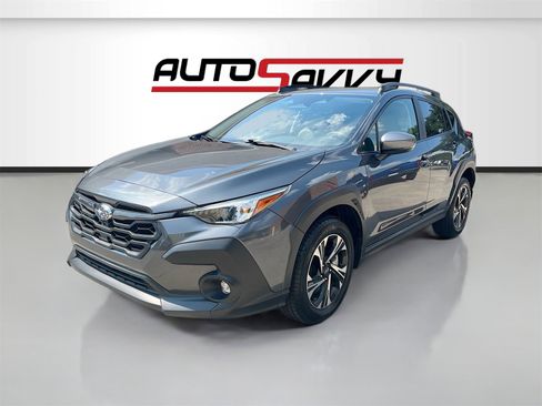 Used 2024 Subaru Crosstrek 2.0i Premium image 3