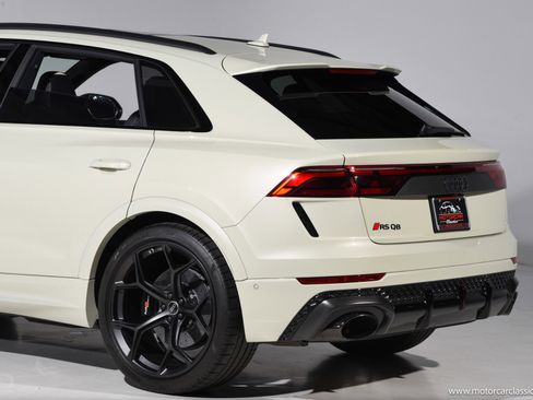 Used 2025 Audi RS Q8 performance AWD/4WD image 18