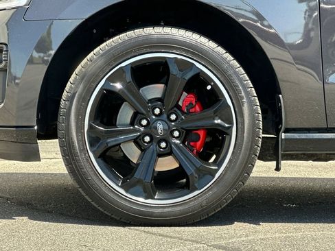 Used 2023 Ford Expedition Limited AWD/4WD image 29