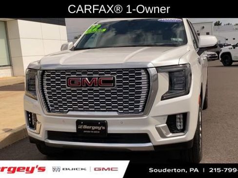 Certified 2022 GMC Yukon XL Denali w/ Denali Premium Package AWD/4WD image 3