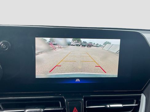 Used 2024 Chevrolet TrailBlazer LT w/ LT Cold Weather Package FWD image 13