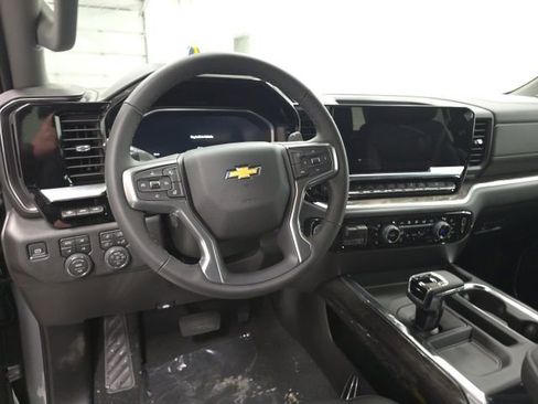 New 2026 Chevrolet Silverado 1500 LTZ AWD/4WD image 10