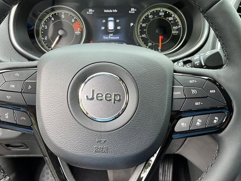 New 2023 Jeep Cherokee Altitude Lux w/ Lux Elite Package image 8