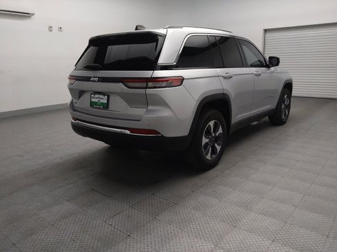 Used 2022 Jeep Grand Cherokee Limited 4xe w/ Luxury Tech Group II AWD/4WD image 9