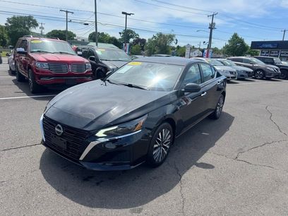 Used 2023 Nissan Altima 2.5 SV