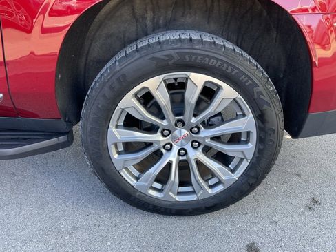 Used 2022 GMC Yukon XL Denali image 31