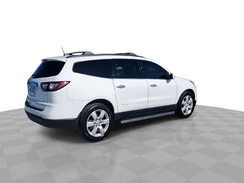 Used 2016 Chevrolet Traverse LT w/ Style and Technology Package image 8