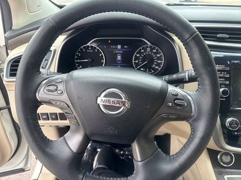 Used 2019 Nissan Murano Platinum FWD image 11