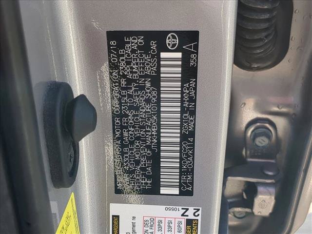 Used 2019 Toyota C-HR LE FWD image 11
