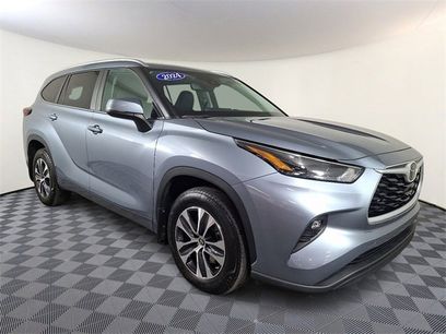 Used 2024 Toyota Highlander XLE