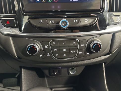 Used 2023 Chevrolet Traverse LT w/ LPO, Floor Liner Package AWD/4WD image 20