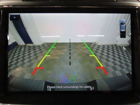 Used 2022 Ford F350 Lariat w/ Black Appearance Package image 18