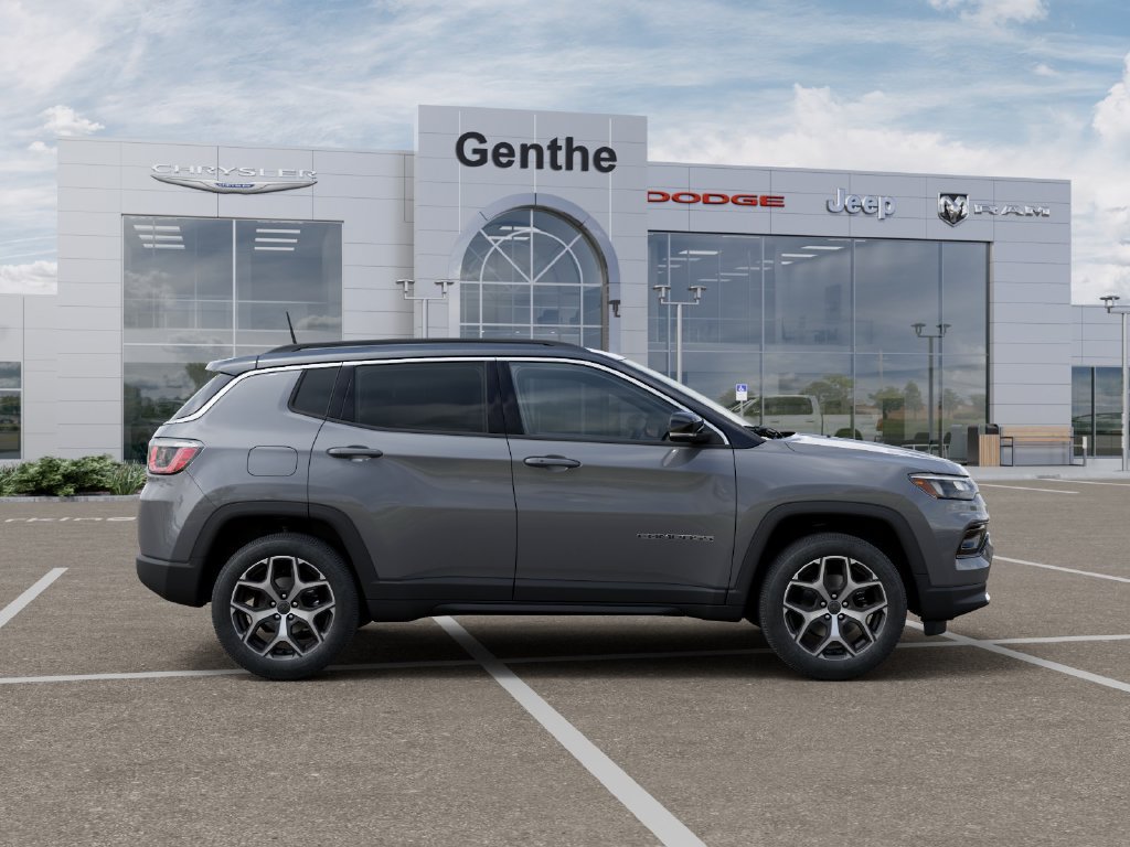 Used 2026 Jeep Compass Limited AWD/4WD image 21