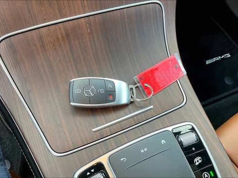 Used 2020 Mercedes-Benz GLC 43 AMG 4MATIC image 13