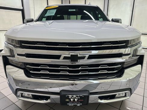 Used 2020 Chevrolet Silverado 1500 LTZ w/ LTZ Premium Package image 16