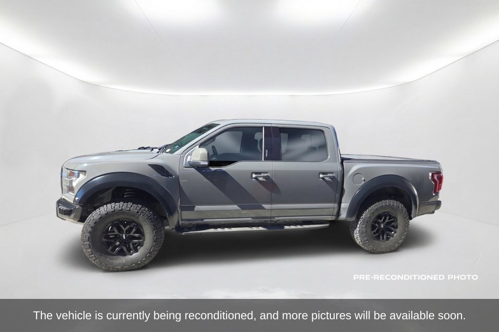 Used 2018 Ford F150 Raptor w/ Equipment Group 802A Luxury AWD/4WD image 9