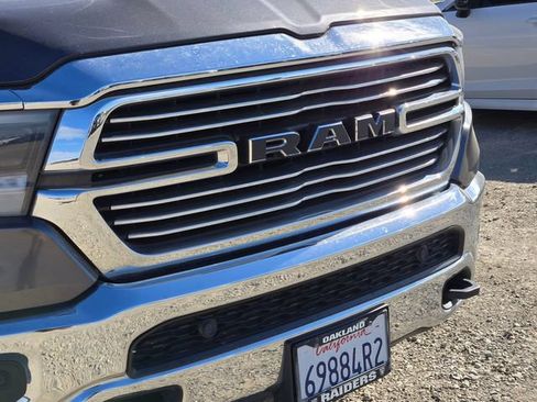 Used 2019 RAM 1500 Laramie AWD/4WD image 5