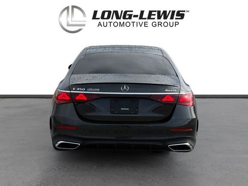 Used 2025 Mercedes-Benz E 350 4MATIC Sedan image 4
