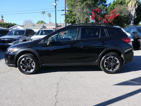 Certified 2023 Subaru Crosstrek 2.0i image 2