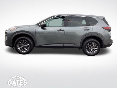 Used 2024 Nissan Rogue S AWD/4WD image 6