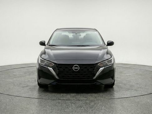 Used 2025 Nissan Sentra S FWD image 2