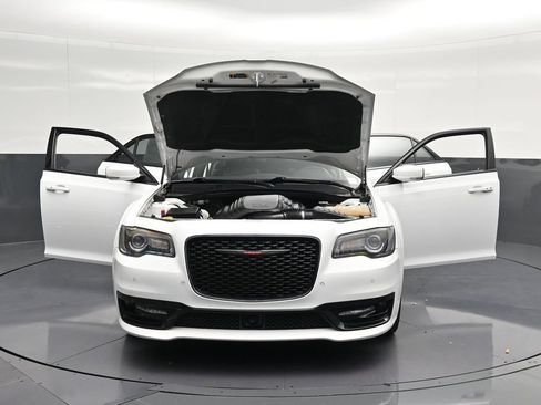 Used 2023 Chrysler 300 S w/ Comfort Group RWD image 35