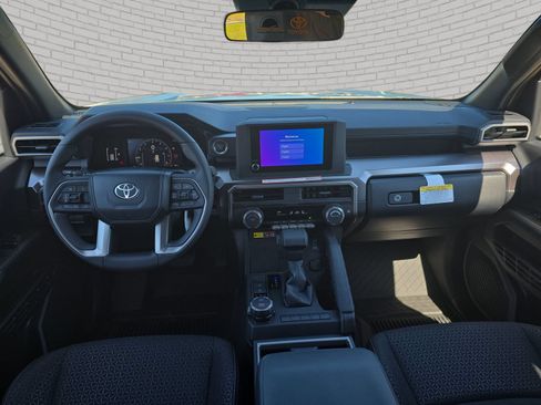 New 2026 Toyota 4Runner SR5 AWD/4WD image 9