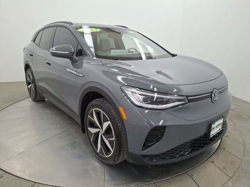 Used 2023 Volkswagen ID.4 Pro S Plus image 9