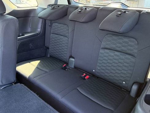Certified 2024 Nissan Pathfinder SV FWD image 11