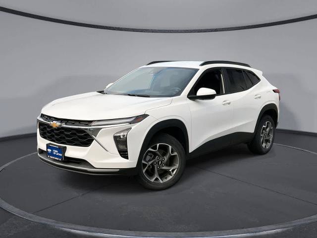 Used 2024 Chevrolet Trax LT w/ Driver Confidence Package FWD image 1
