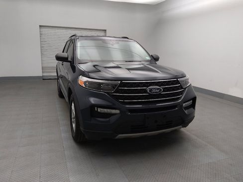Used 2022 Ford Explorer XLT w/ Equipment Group 202A image 14
