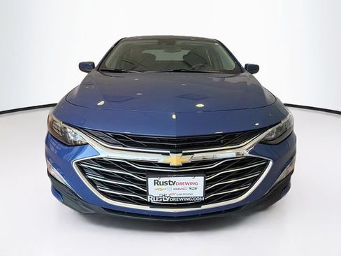 Used 2023 Chevrolet Malibu LT FWD image 2