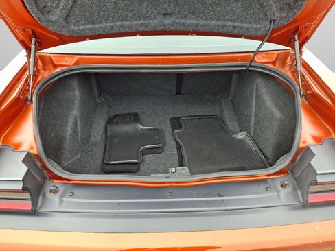 Certified 2020 Dodge Challenger R/T w/ Plus Package image 28